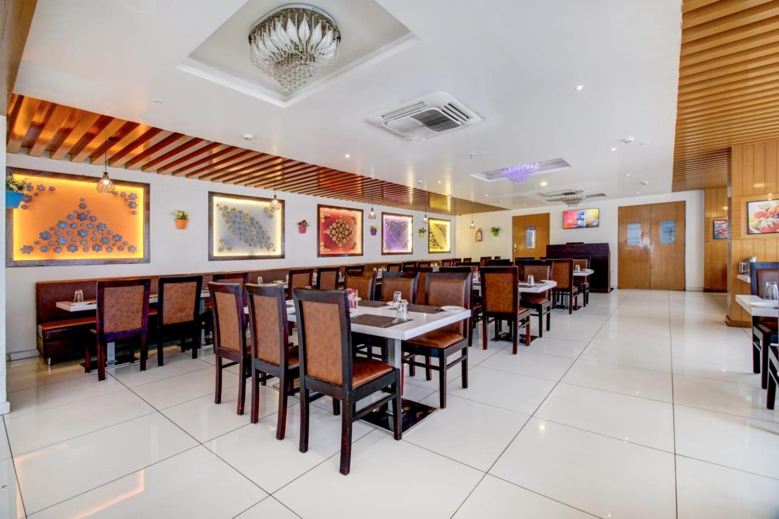 Hotel Lorven Visakhapatnam Esterno foto